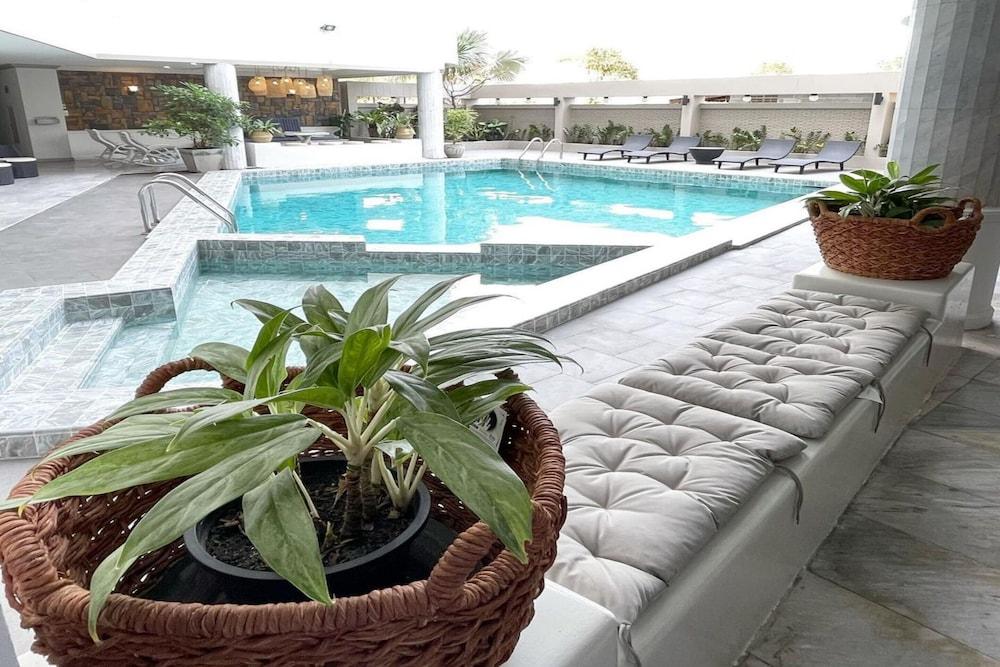 โรงแรม การ์เดนท์ พาราไดซ์ Pattaya